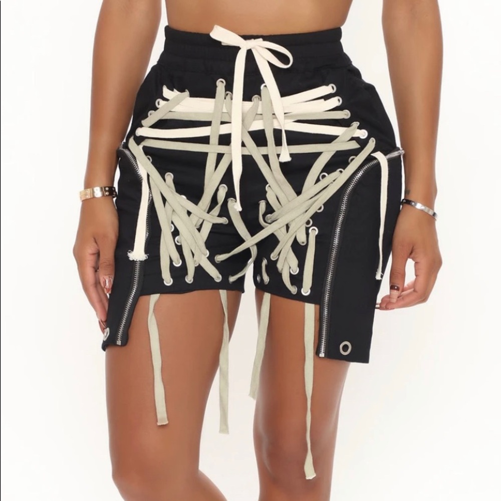 Shorts - Picture 4 of 4